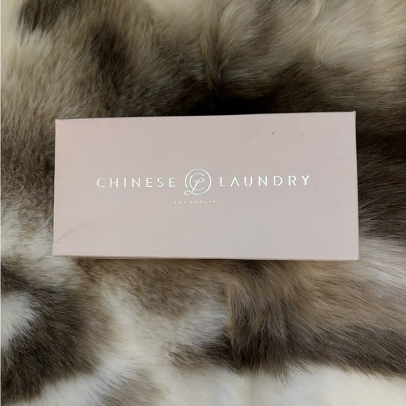 BNIB BY CHINESE LAUNDRY CHEETAH FUR SLIPPERS!! - Picture 3 of 11